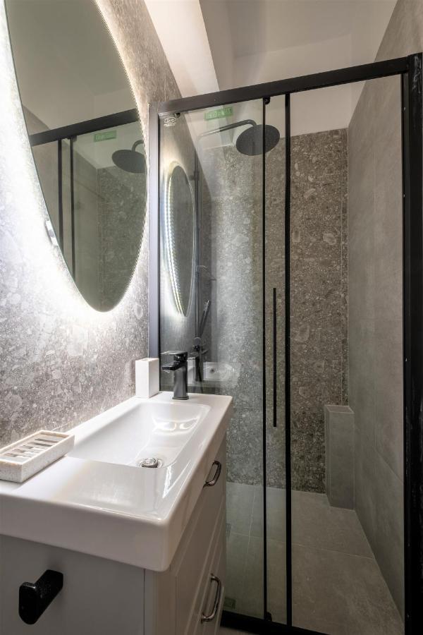 Luxury Penthouse In Prime Central Athens Thissio By Ghh Exterior photo